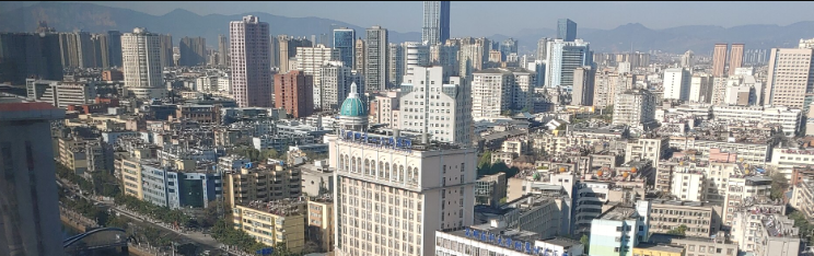 昆明城市与远山